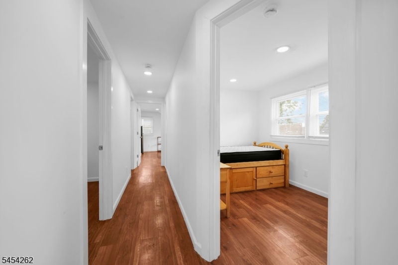 5 Briar Ln Property Photo 13