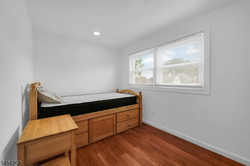 5 Briar Ln Property Photo 14