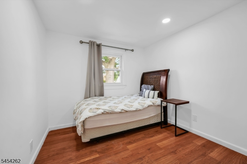 5 Briar Ln Property Photo 15