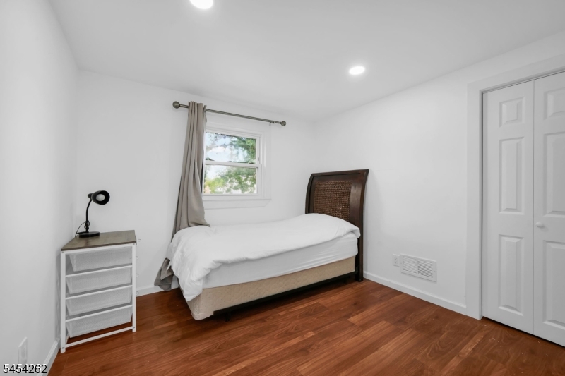 5 Briar Ln Property Photo 16