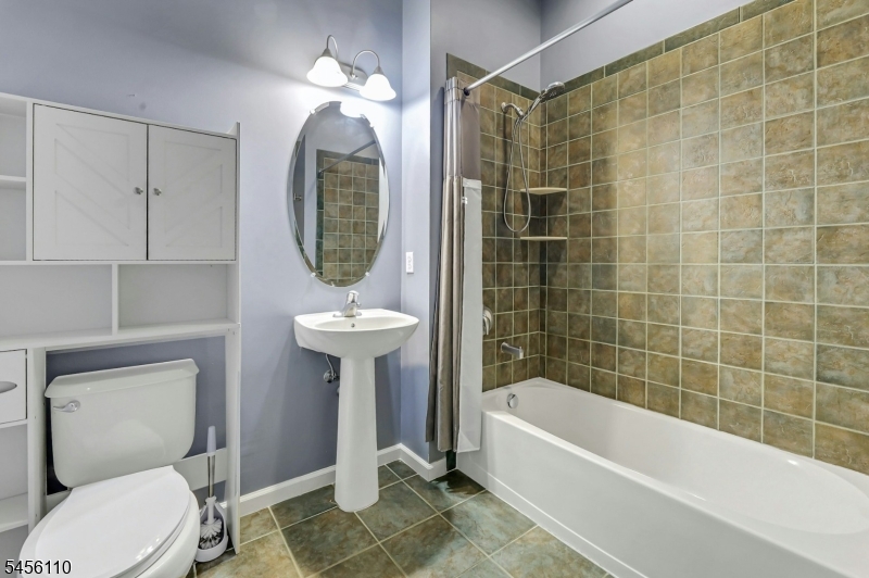 906 River Pl Property Photo 7