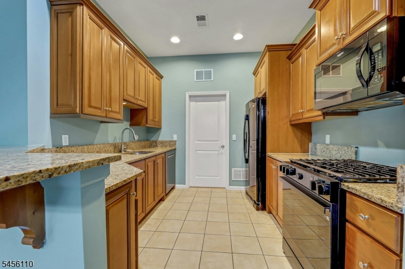 906 River Pl Property Photo 13