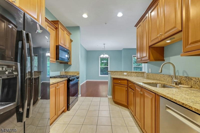 906 River Pl Property Photo 16