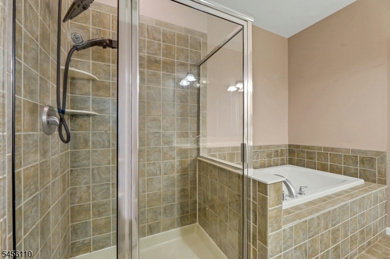 906 River Pl Property Photo 26