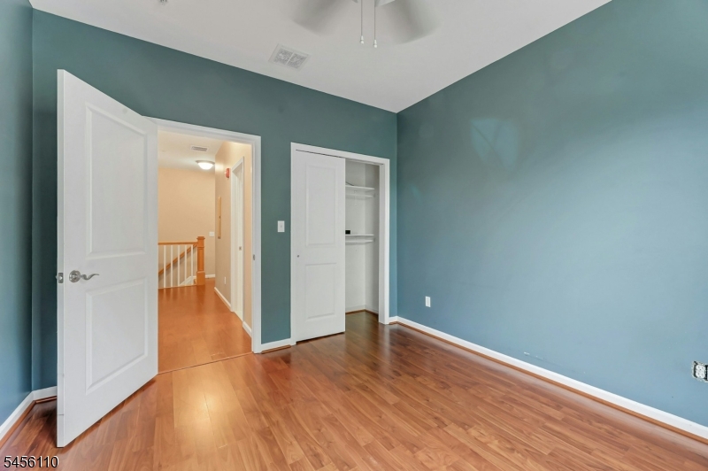 906 River Pl Property Photo 31