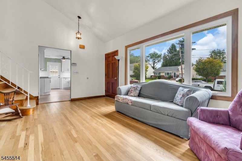 64 Luisser St Property Photo 10