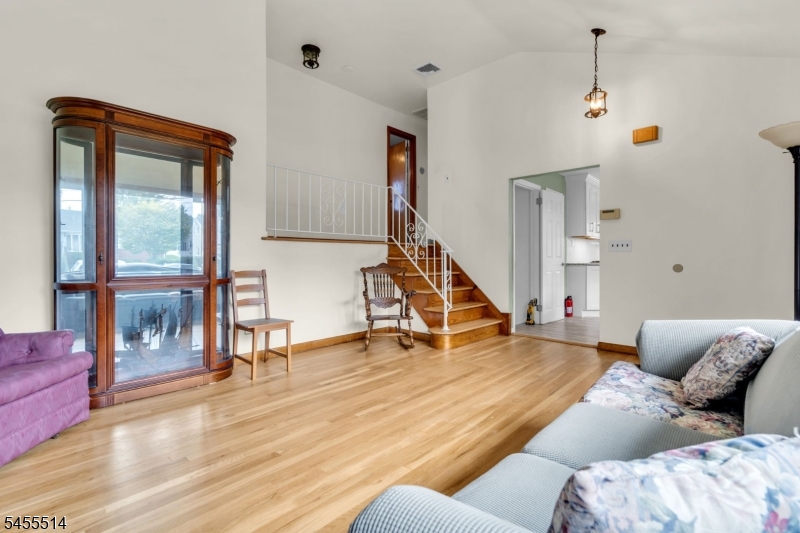 64 Luisser St Property Photo 11