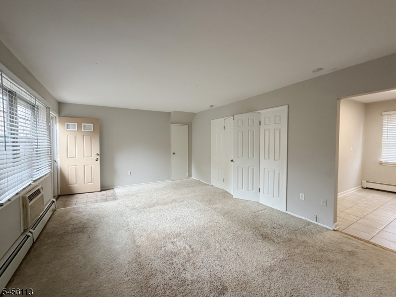 54 Knox Ter 1b Property Photo 5