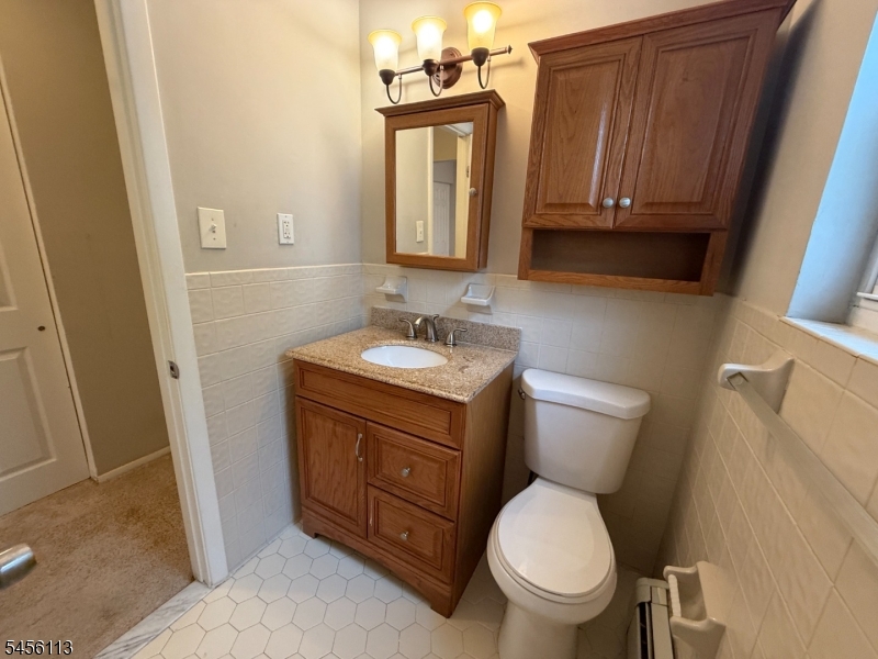 54 Knox Ter 1b Property Photo 9