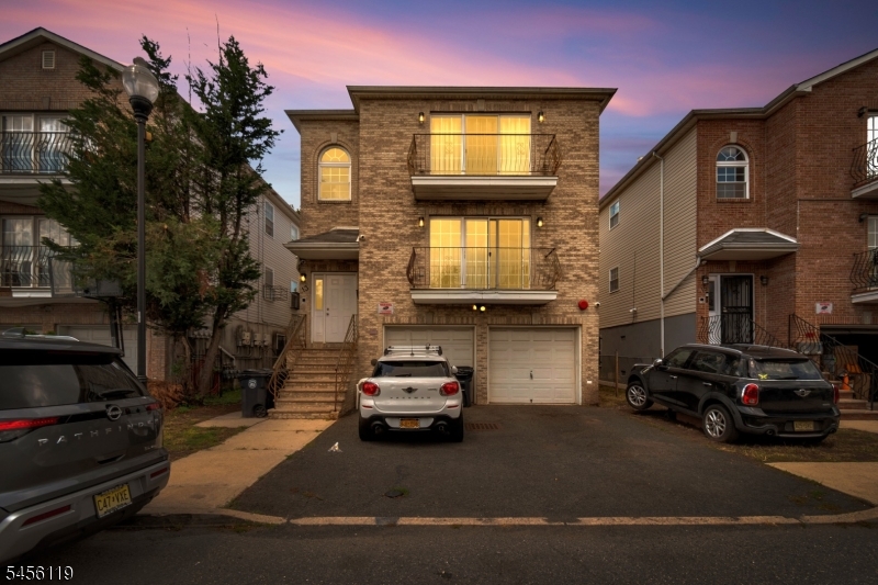 13 Lisa Ct 2 Property Photo 1