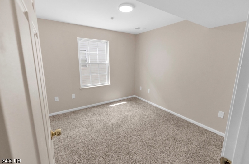 13 Lisa Ct 2 Property Photo 8