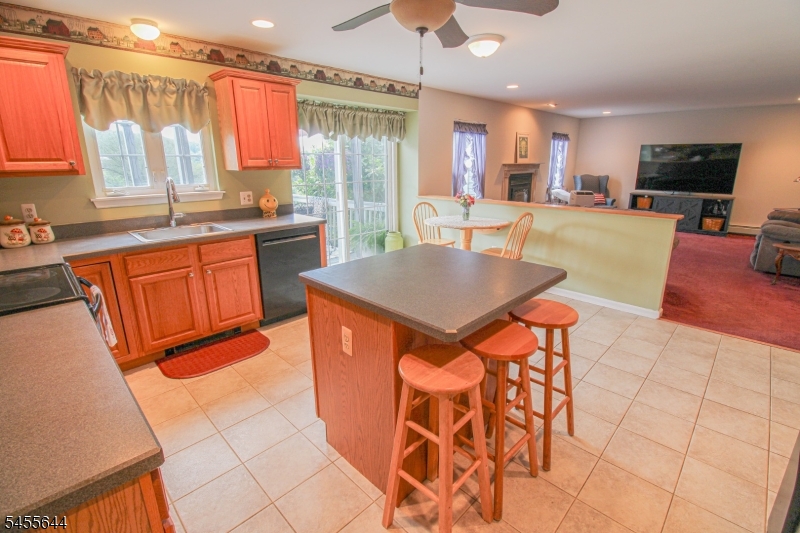 7 Dunn Pl Property Photo 9