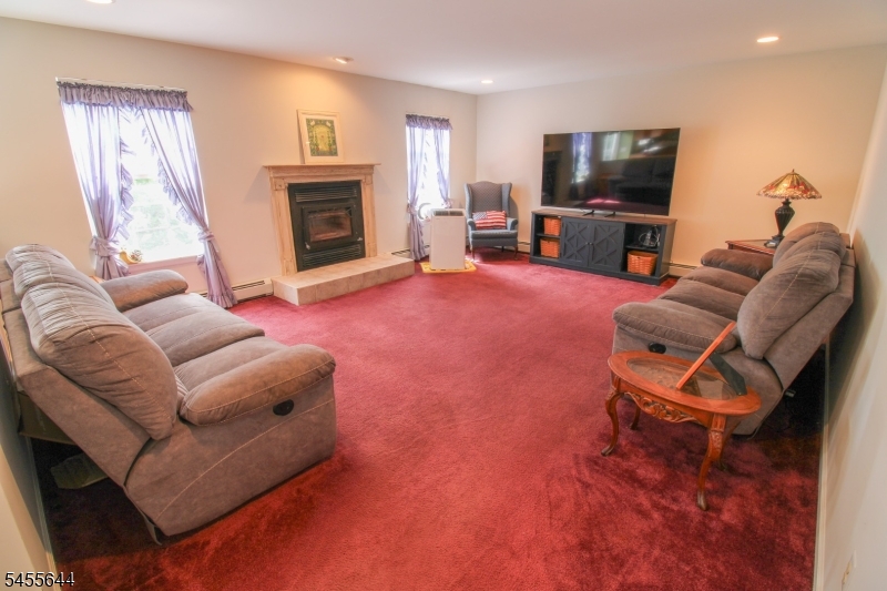 7 Dunn Pl Property Photo 15