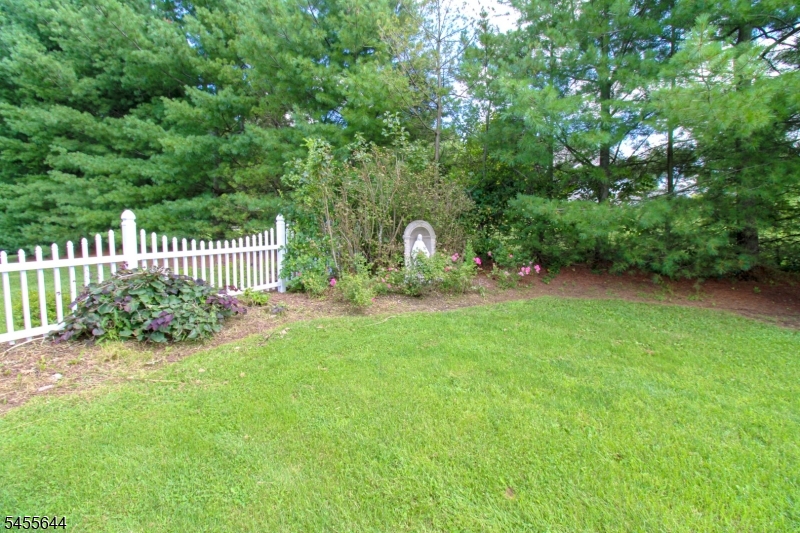 7 Dunn Pl Property Photo 33