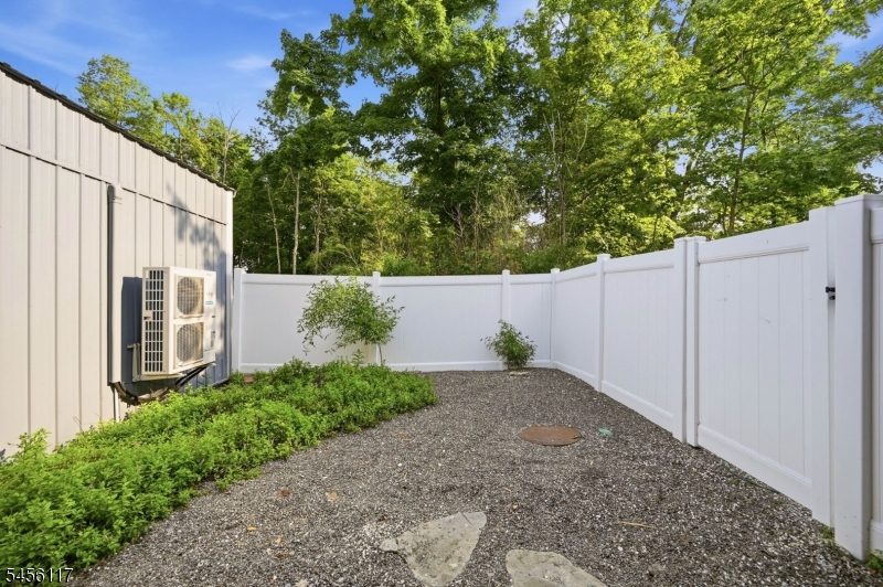 156 State Route 15 Property Photo 28