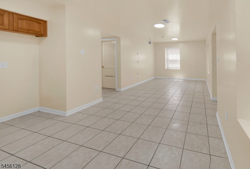 13 Lisa Ct 1 Property Photo 3