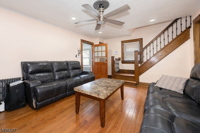 420 Dewitt Ave Property Photo 2