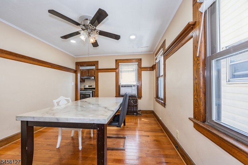 420 Dewitt Ave Property Photo 5