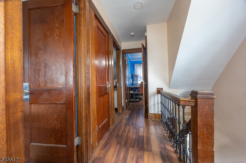 420 Dewitt Ave Property Photo 6