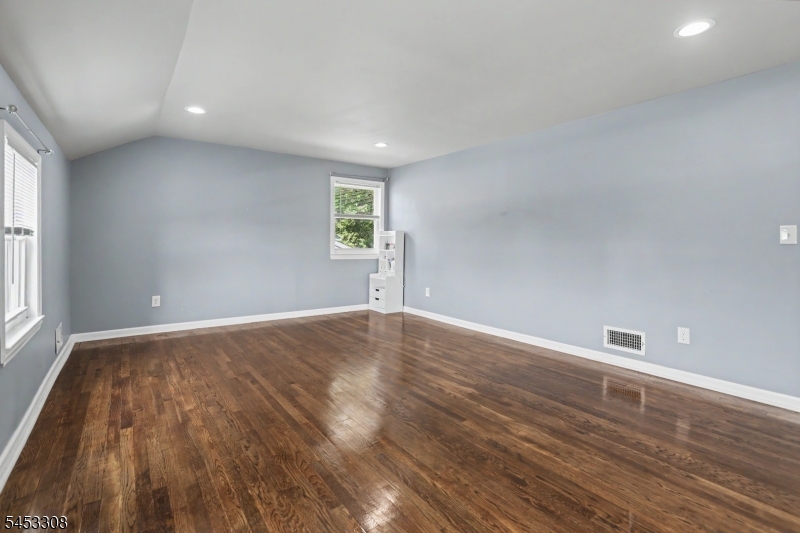 633 Woodland Ave Property Photo 20