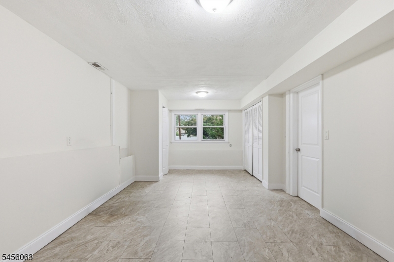 760 Harrison Ave Property Photo 20