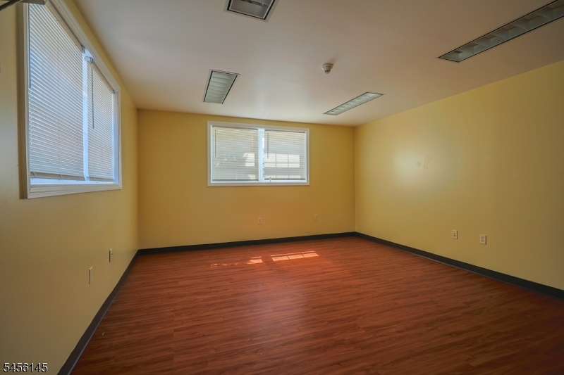 1185 Morris Ave B2 U103 Property Photo 3