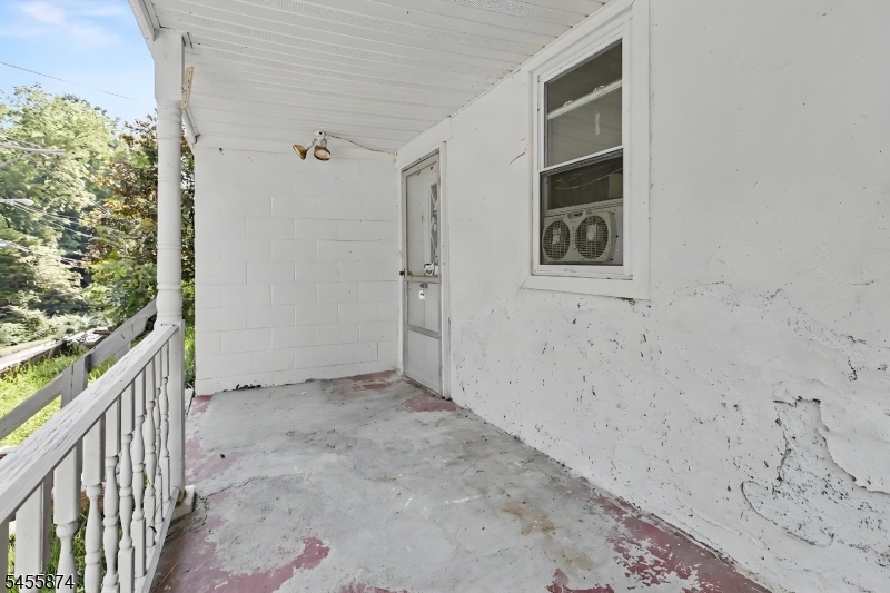 26 Sanatorium Rd Property Photo 3