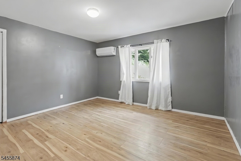 26 Sanatorium Rd Property Photo 18