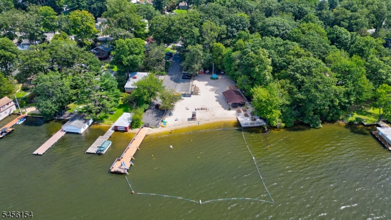 13 Maine St Property Photo 3