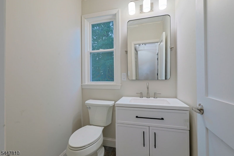 13 Maine St Property Photo 8