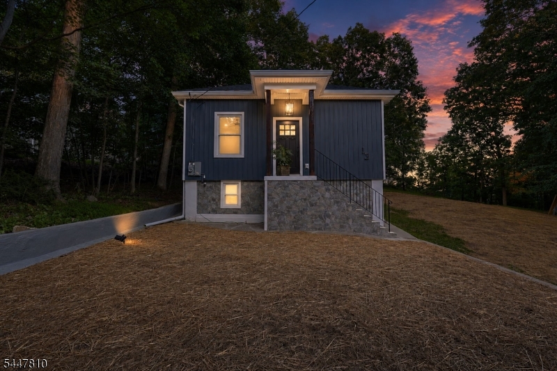 13 Maine St Property Photo 12