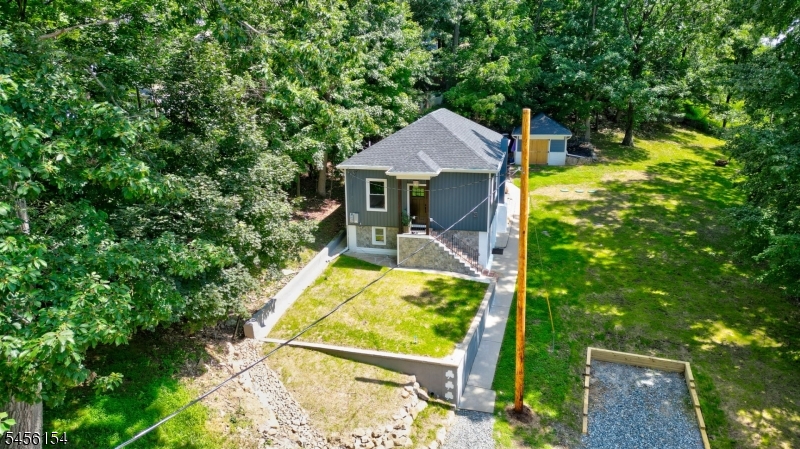 13 Maine St Property Photo 21