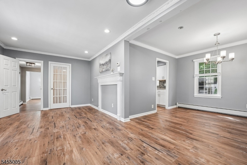 6 Woodlawn Ter Property Photo 10