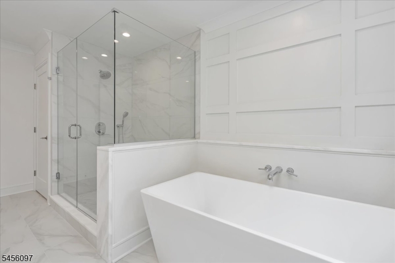 517 Lexington Ave Property Photo 33