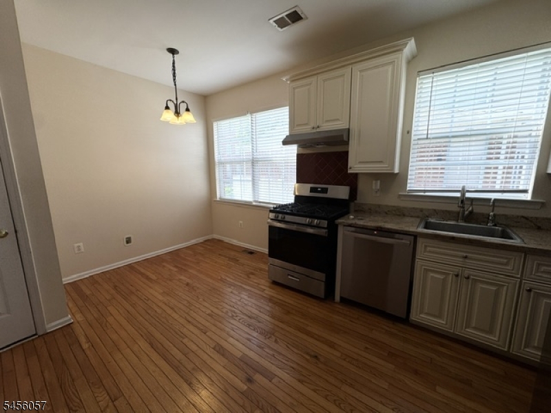 10 Park Sq Property Photo 2