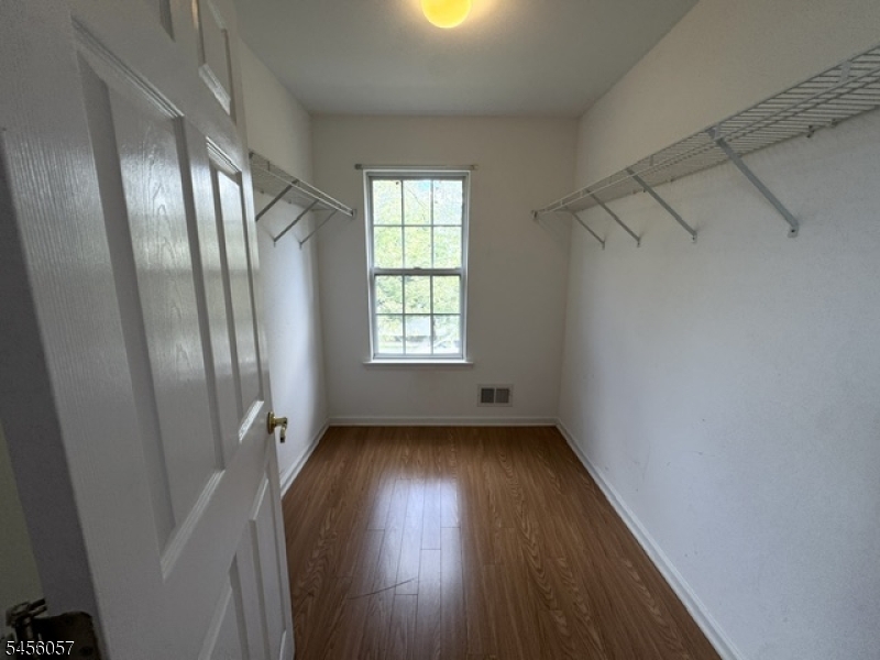 10 Park Sq Property Photo 9