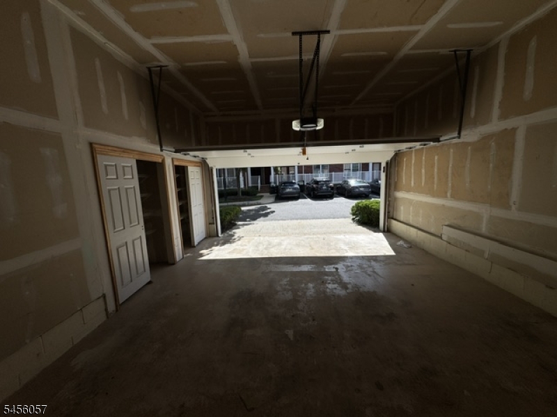 10 Park Sq Property Photo 12