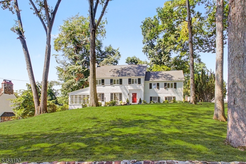 1015 Sleepy Hollow Lane Property Photo 3
