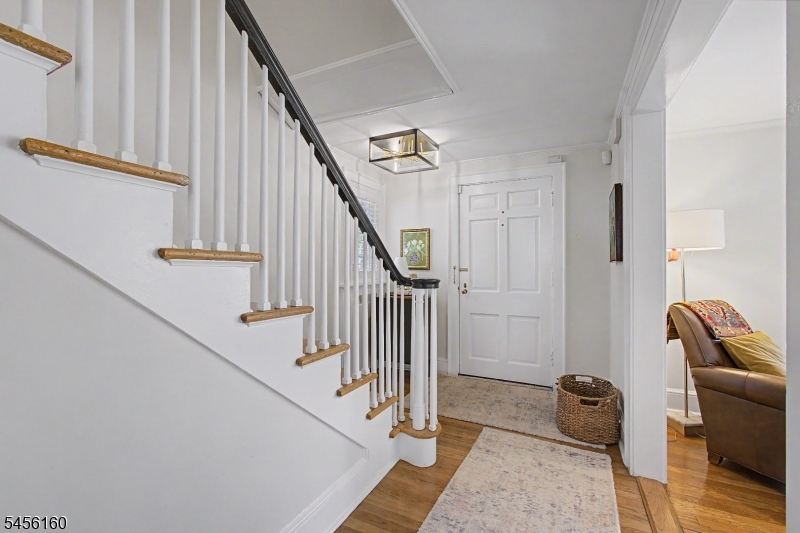 1015 Sleepy Hollow Lane Property Photo 4