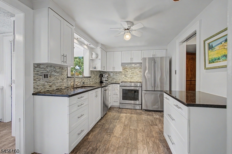 1015 Sleepy Hollow Lane Property Photo 12