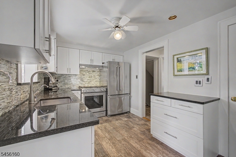 1015 Sleepy Hollow Lane Property Photo 13