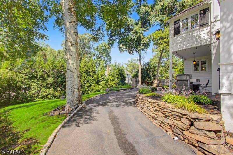 1015 Sleepy Hollow Lane Property Photo 40