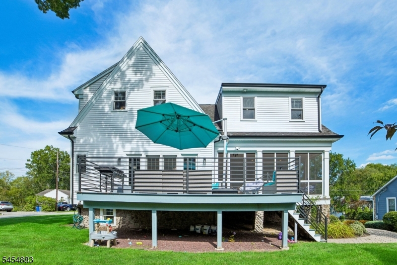 30 Groah Rd Property Photo 2