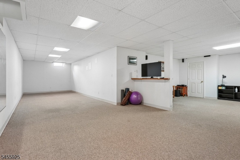 17 Burniston Ct Property Photo 16
