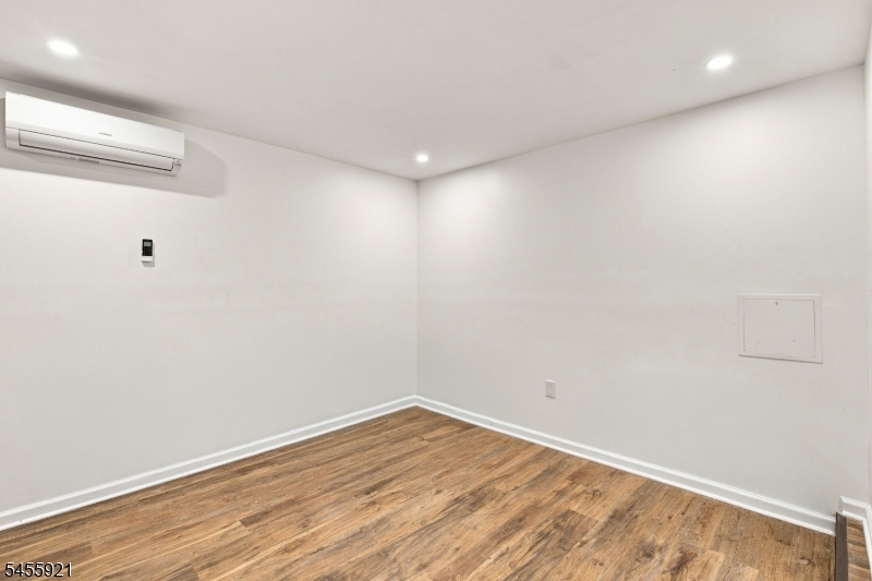 20 S Hillside Dr Property Photo 18