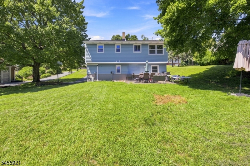 20 S Hillside Dr Property Photo 21