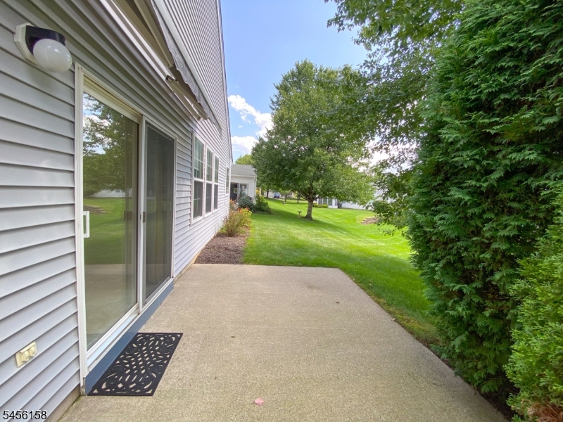 112 Kensington Cir Property Photo 11