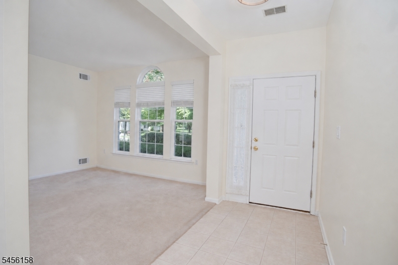 112 Kensington Cir Property Photo 12