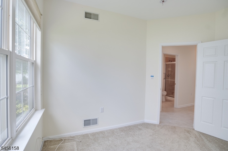 112 Kensington Cir Property Photo 35