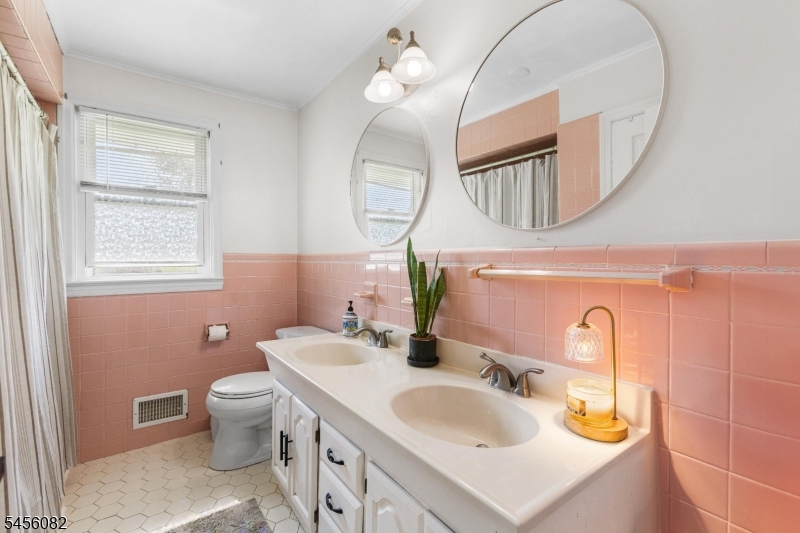 12 James Ter Property Photo 9